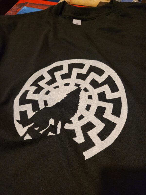 Sonnenrad Wolf t-shirt - Image 2