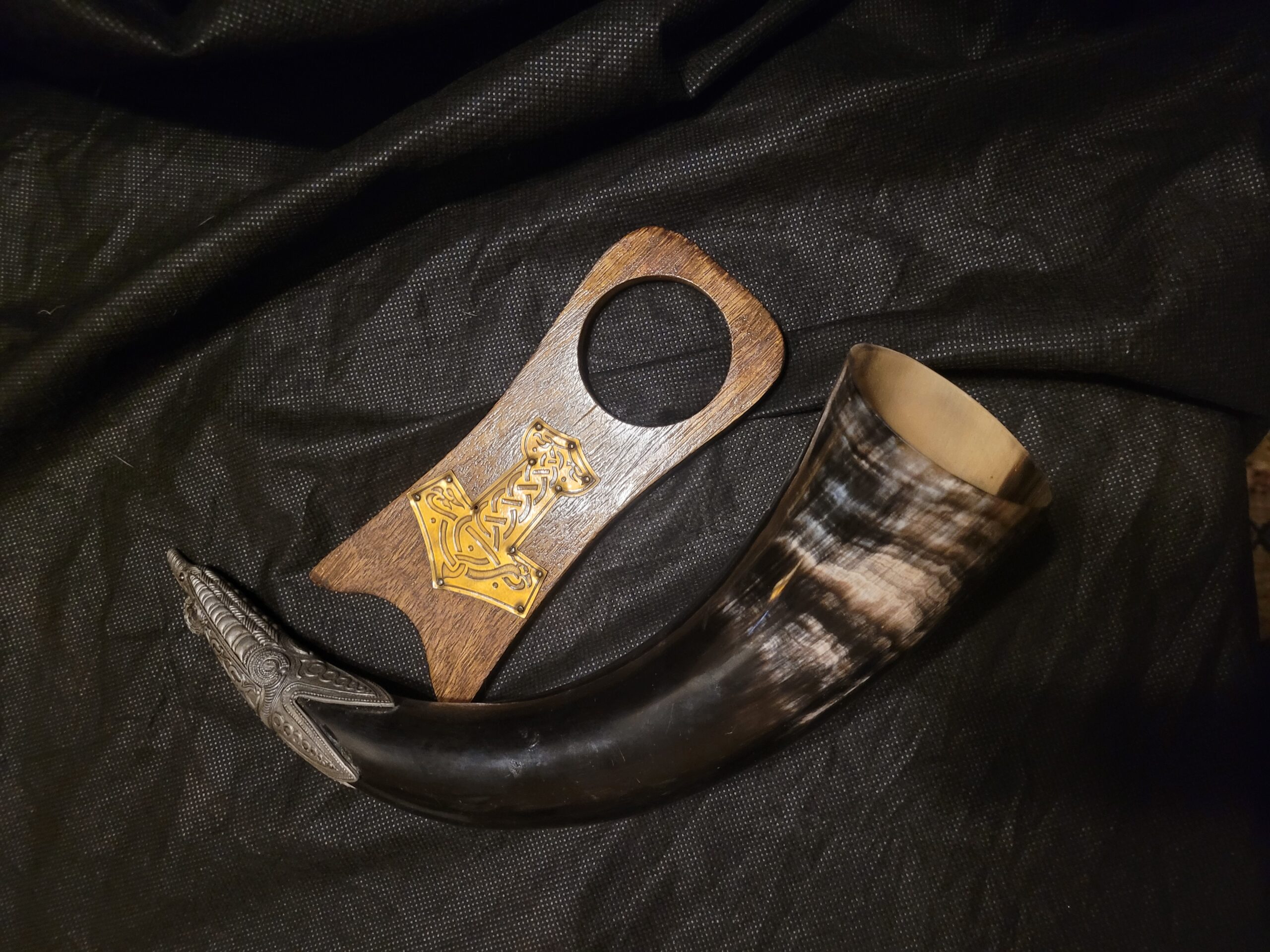 Dragon-Head Mead Horn with Mjölnir Engraved Stand - Image 8